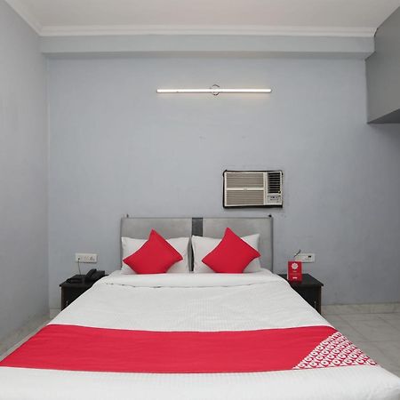 Super Hotel O Athithi Газиабад Экстерьер фото